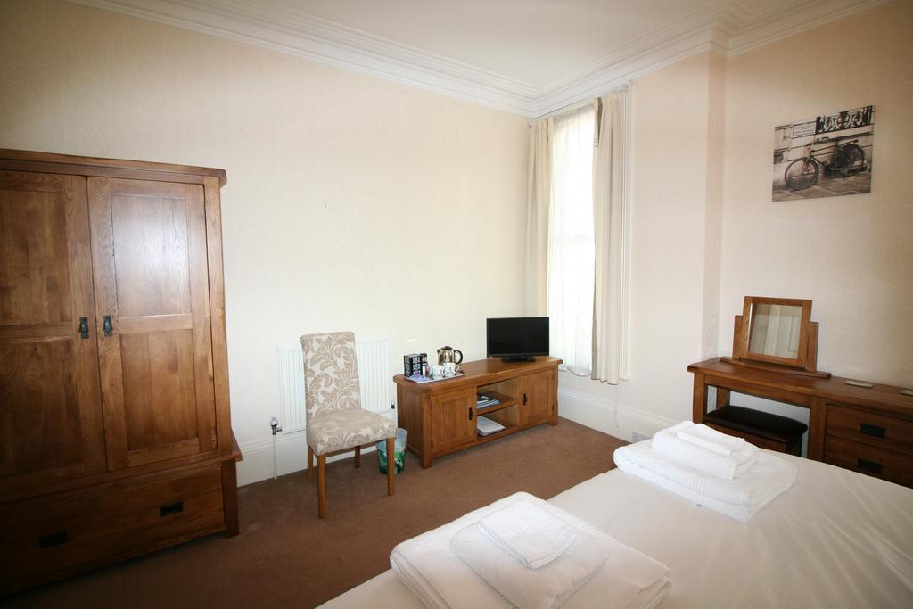 Lincoln House Bed & Breakfast Bridlington Exterior photo
